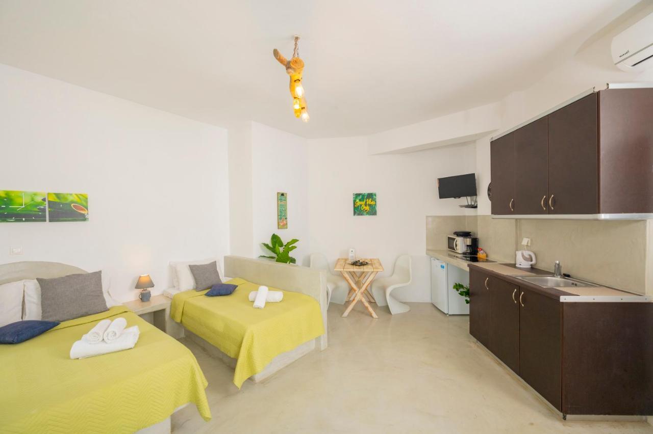 Loukas & Emma Eco Houses เปริสซา ภายนอก รูปภาพ
